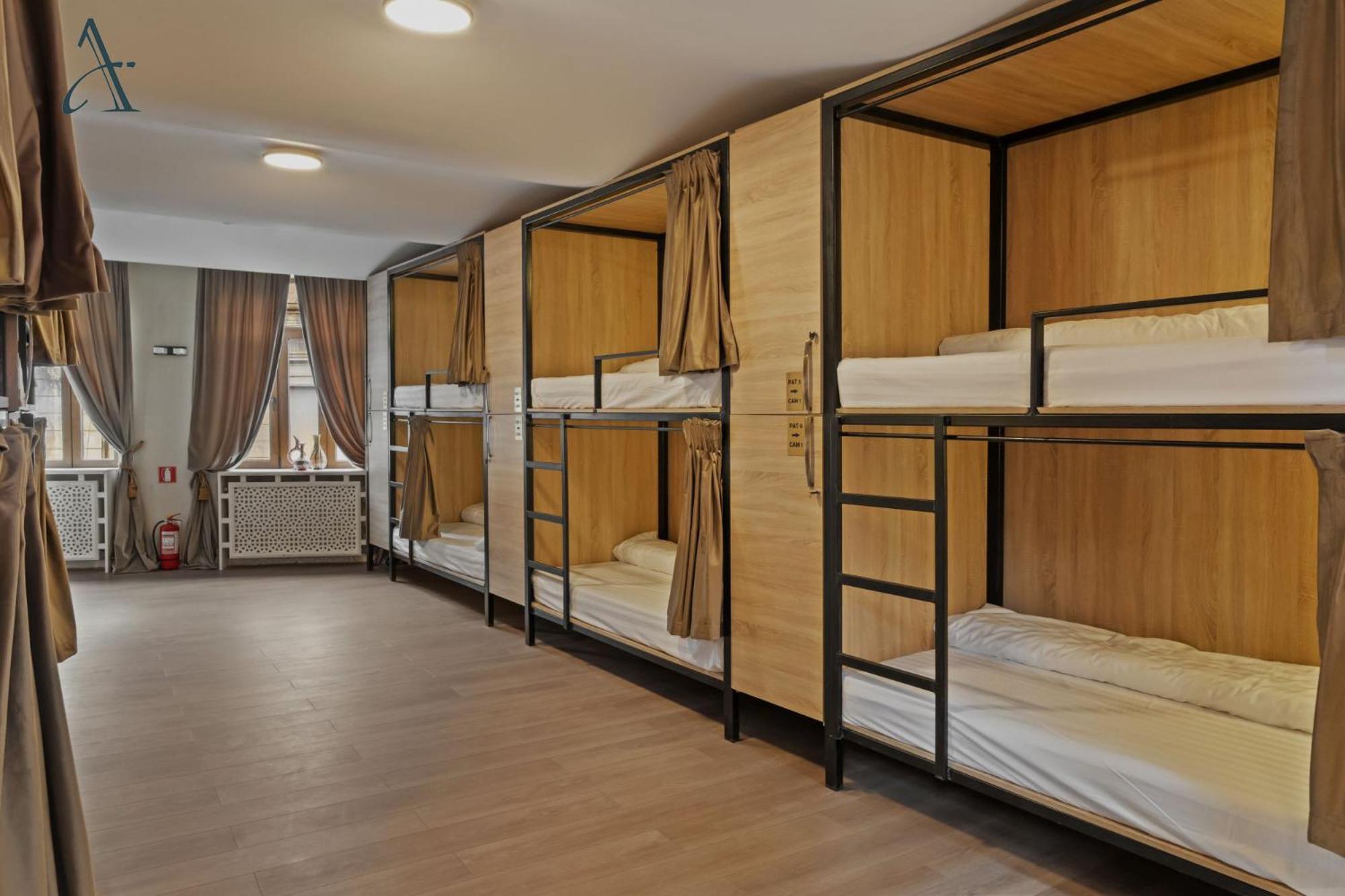 Ramana Garden Hostel - Self-Service Accommodation Bucharest Exterior photo